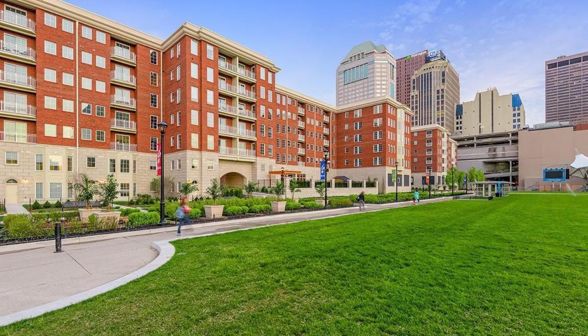 King Size With Osu Theme! Apartment Columbus Bagian luar foto